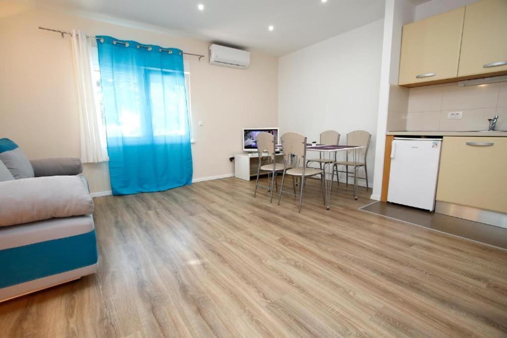 Apartmani Sea Star マカルスカ エクステリア 写真